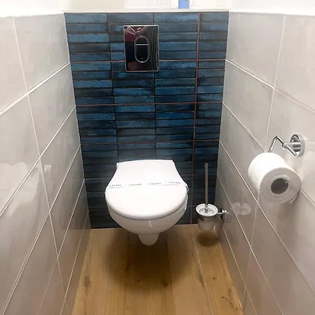 Kismoricz 5 * Πετς